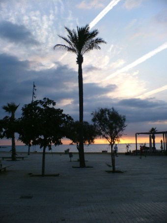 barcelona sunrise small